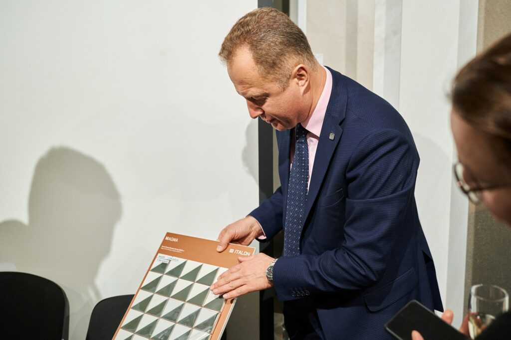 14.10.2025 - 0143_resized