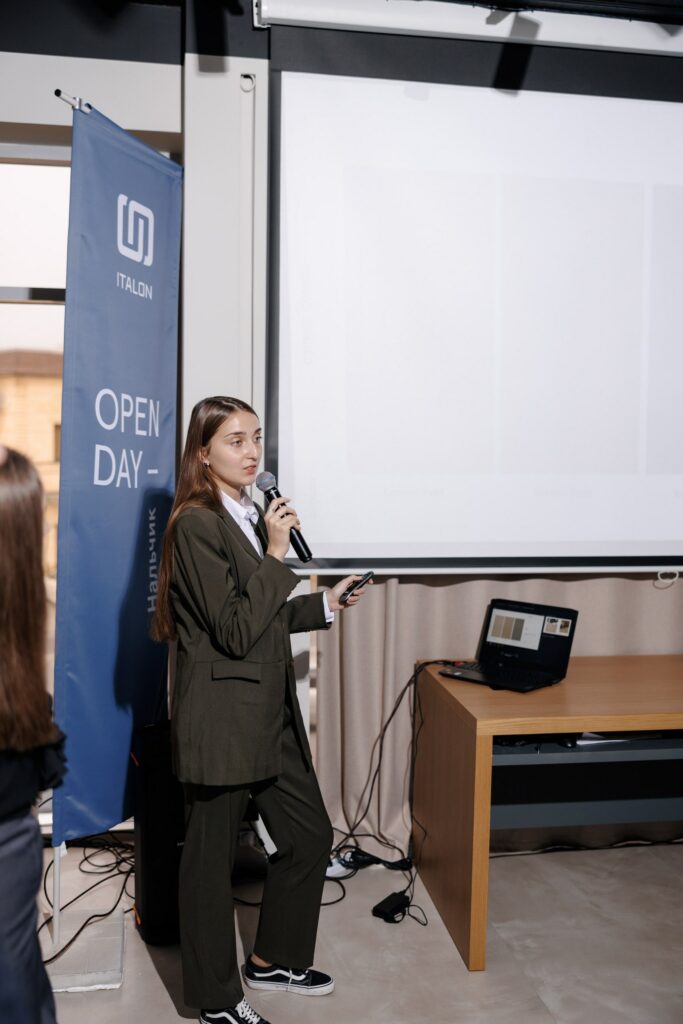 shalov_ph 0107_resized